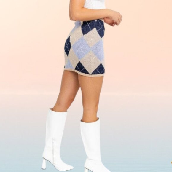 Sexy Preppy Argyle Mini Kint Sweater Skirt - Picture 1 of 8
